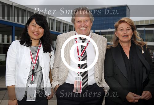 Amsterdam 3 juli 2013
Sjaak Swart 75 jaar . Hij viert dat met een wedstrijd met oud ajax spelers in het Olympisch stadion. Arie Haan met vrouw
Peter Smulders bv