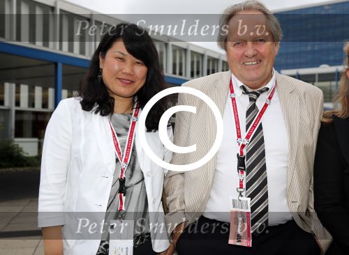 Amsterdam 3 juli 2013
Sjaak Swart 75 jaar . Hij viert dat met een wedstrijd met oud ajax spelers in het Olympisch stadion. Arie Haan met vrouw
Peter Smulders bv