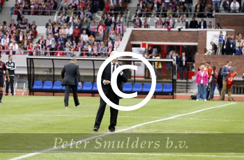 Amsterdam 3 juli 2013
Sjaak Swart 75 jaar . Hij viert dat met een wedstrijd met oud ajax spelers in het Olympisch stadion. Ben Cramer
Peter Smulders bv