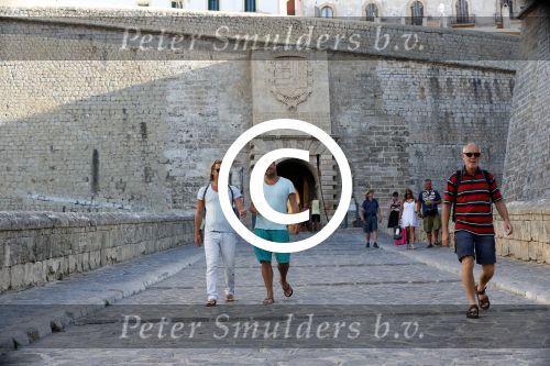 ibiza 16 juli 2013
Carlo Boszhard en zijn vriend Herald op vakantie op ibiza. Ze winkelen in de oude stad.
Peter Smulders bv