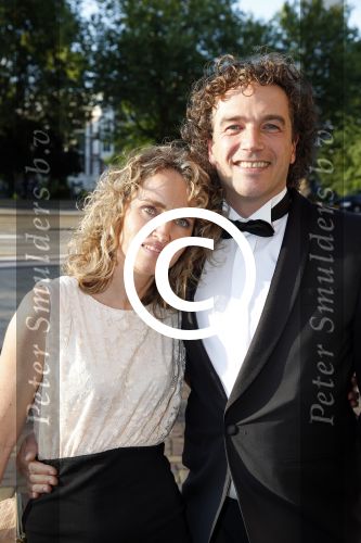 Amsterdam 25 juni 2013
Premiere Tula the Revolt in het tropenmuseum. Christiaan v d Wal met vrouw
Peter Smulders bv