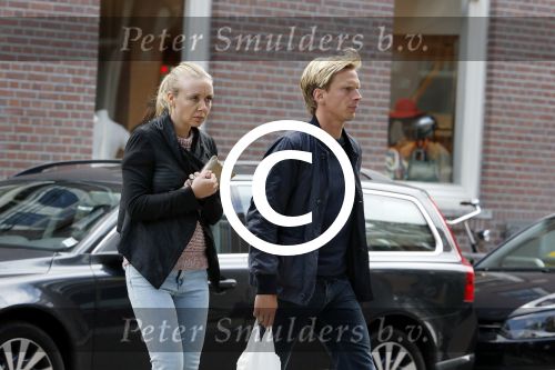 Amsterdam 24 juni 2013
Christian Poulsen met zijn vrouw op de cornelis schuytstraat.
Peter Smulders bv