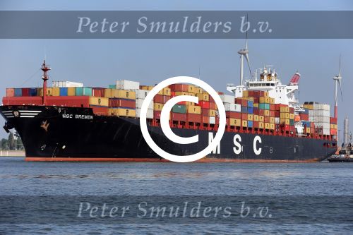 Antwerpen 18 Juli 2013,
Containervervoer per schip
Vervoersmaatschappij MSC
Fotopersbureau Peter Smulders BV
