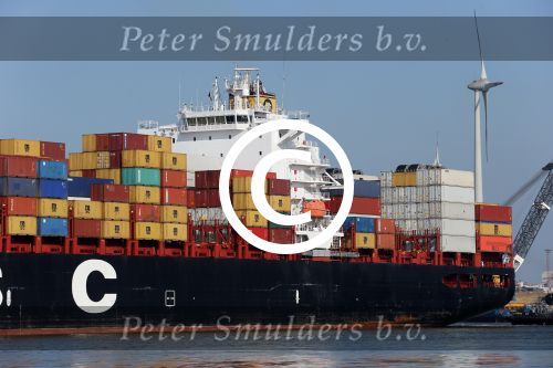 Antwerpen 18 Juli 2013,
Containervervoer per schip
Vervoersmaatschappij MSC
Fotopersbureau Peter Smulders BV