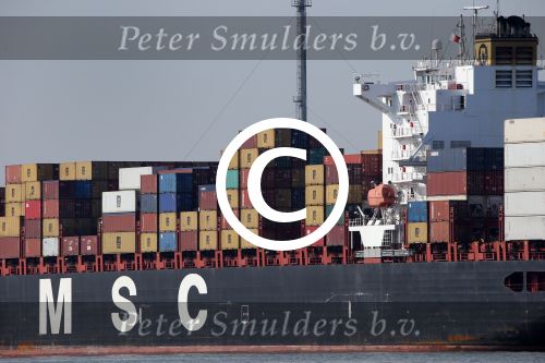 Antwerpen 18 Juli 2013,
Containervervoer per schip
Vervoersmaatschappij MSC
Fotopersbureau Peter Smulders BV