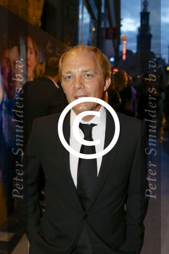 AMSTERDAM - Bij het Tuschinski Theater is de premiere van Behind the Candelabra. Met op de rode loper  Derek Ogilvie.
