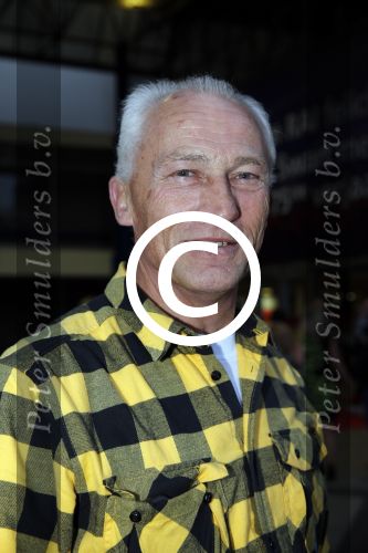 Amsterdam 3 juli 2013
Sjaak Swart 75 jaar . Hij viert dat met een wedstrijd met oud ajax spelers in het Olympisch stadion. Dick Jol
Peter Smulders bv