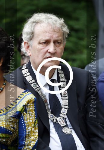 Amsterdam 1 juli 2013
Koning Willem Alexander en Koningin Maxima bij herdenking 150 jaar geleden slavernij in het oosterpark. burgemeester Eberhard v d Laan
Peter Smulders bv
