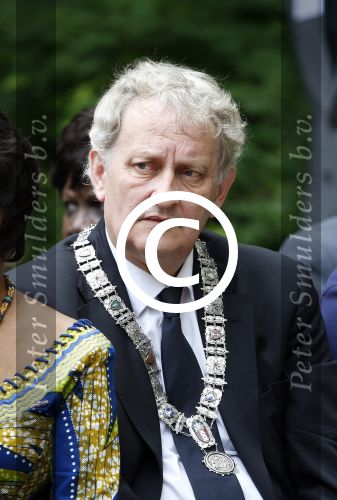 Amsterdam 1 juli 2013
Koning Willem Alexander en Koningin Maxima bij herdenking 150 jaar geleden slavernij in het oosterpark. burgemeester Eberhard v d Laan
Peter Smulders bv