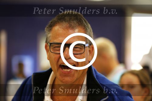 Schiphol 11 juli 2013
Emile Ratelband op schiphol voor trip naar Oslo.
Peter Smulders bv