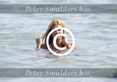ibiza 17 juli 2013
Estelle Cruijff op Tropicana beach op ibiza.
Peter Smulders bv