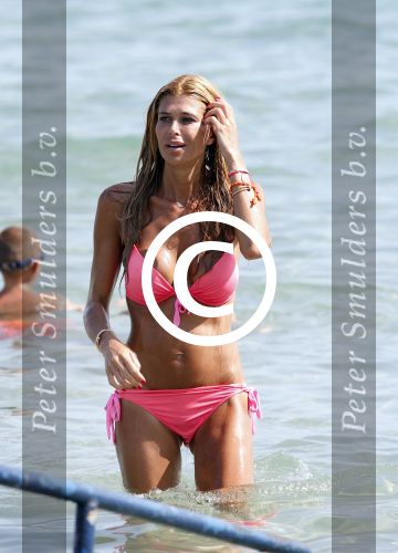 ibiza 17 juli 2013
Estelle Cruijff op Tropicana beach op ibiza.
Peter Smulders bv