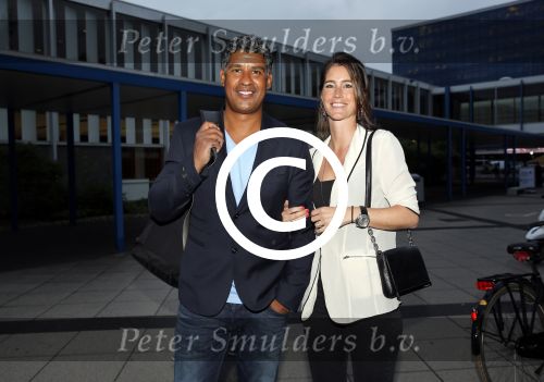 Amsterdam 3 juli 2013
Sjaak Swart 75 jaar . Hij viert dat met een wedstrijd met oud ajax spelers in het Olympisch stadion. Frank rijkaard met zijn vrouw
Peter Smulders bv