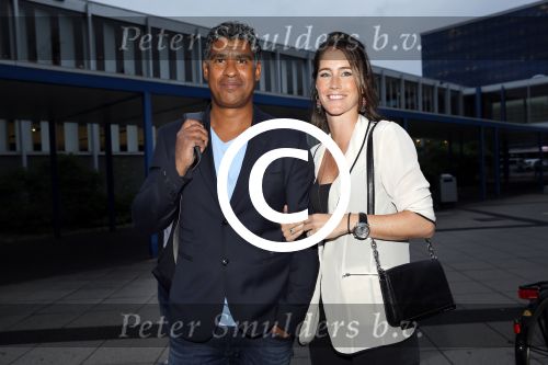 Amsterdam 3 juli 2013
Sjaak Swart 75 jaar . Hij viert dat met een wedstrijd met oud ajax spelers in het Olympisch stadion. Frank rijkaard met zijn vrouw
Peter Smulders bv
