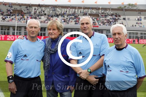 Amsterdam 3 juli 2013
Sjaak Swart 75 jaar . Hij viert dat met een wedstrijd met oud ajax spelers in het Olympisch stadion. Dick Jol Frans Derks Mario v d Ende en Bep Thomas
Peter Smulders bv