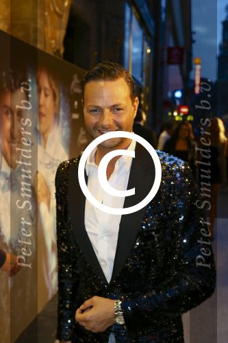 AMSTERDAM - Bij het Tuschinski Theater is de premiere van Behind the Candelabra. Met op de rode loper  Fred v Leer