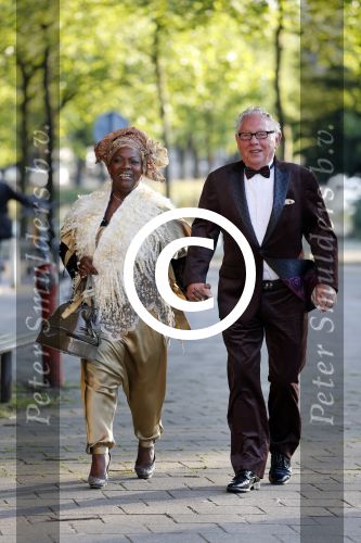 Amsterdam 25 juni 2013
Premiere Tula the Revolt in het tropenmuseum. Gerda Havertong met man
Peter Smulders bv