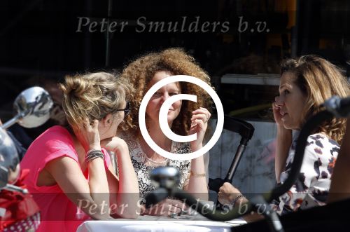 Amsterdam 30 juni 2013
Hadassah de Boer op terras.
Peter Smulders bv