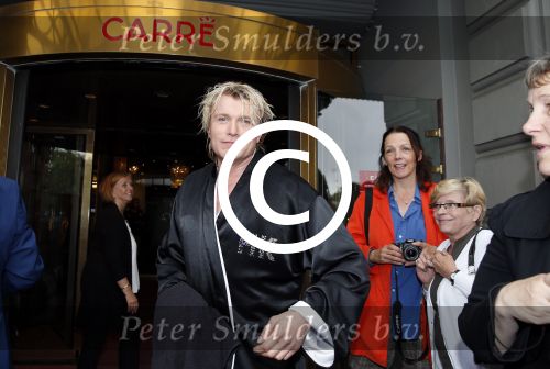 Amsterdam 10 juli 2013
Hans Klok doet stunt boven de Amstel  ivm zijn nieuwe show in carre.
Peter Smulders bv