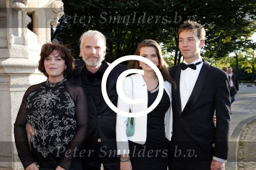Amsterdam 25 juni 2013
Premiere Tula the Revolt in het tropenmuseum. Henriette Tol met man en dochter
Peter Smulders bv