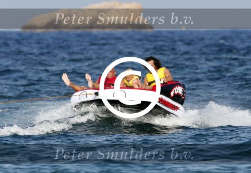 ibiza 11 juli 2013
Herman den Blijker met zijn vrouw en zoon Mats op coco beach.
Peter Smulders bv