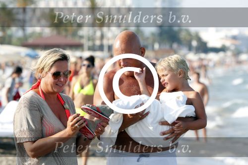ibiza 11 juli 2013
Herman den Blijker met zijn vrouw en zoon Mats op coco beach.
Peter Smulders bv