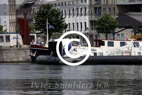 Antwerpen, 16 Juli 2013
Jachthaven Willemdoc Antwerpen, Havenmeester en Hoovercraft
Foto Peter Smulders BV