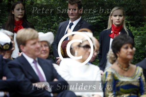 Amsterdam 1 juli 2013
Koning Willem Alexander en Koningin Maxima bij herdenking 150 jaar geleden slavernij in het oosterpark. Mooie Hostess
Peter Smulders bv