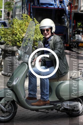 Amsterdam 25 juni 2013
Huub Stapel op zijn vespa scooter
Peter Smulders bv
