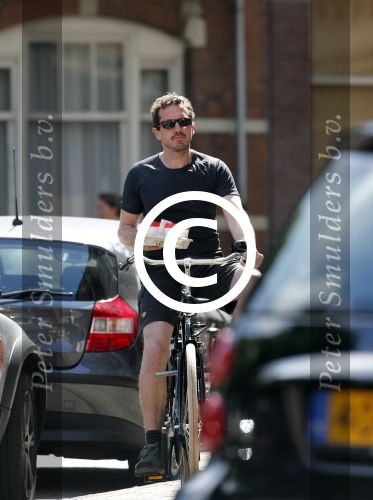 Amsterdam 2 juli 2013
Jacob Derwig haalt koffie.
Peter Smulders bv