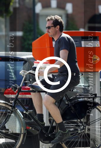 Amsterdam 2 juli 2013
Jacob Derwig haalt koffie.
Peter Smulders bv