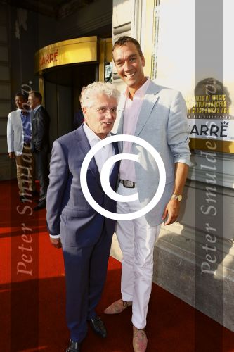 Amsterdam, 17 Juli 2013
Premiere Hans Klok The New Houdini in theater Carrï¿½.
Met op de foto  Jacques D Ancona met partner Hans Langhout.