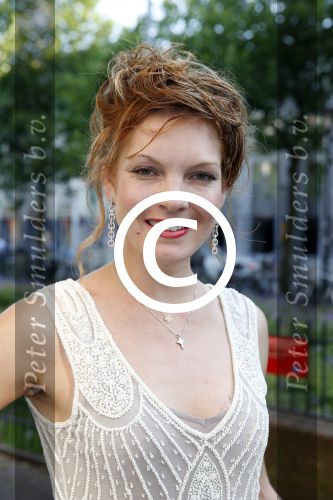 Amsterdam 8 juli 2013
Premiere Internship in little Buddha. Janna Fassaert
Peter Smulders bv