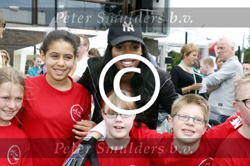 Amsterdam 29 juni 2013
Voetbaltournooi op de toekomst (ajax) voor de stichting de upside van down
met diverse bn ers en oud voetballers.. Syndroom van down. Jasmine Sendar
Peter Smulders bv