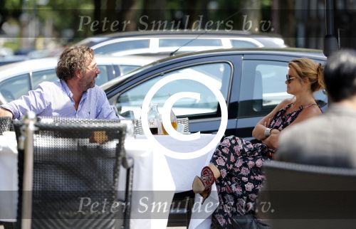 Amsterdam 8 juli 2013
Herman Heinsbroek en Judith Wiersema op de pc hooftstraat en lunchend in amsterdam zuid.
Peter Smulders bv