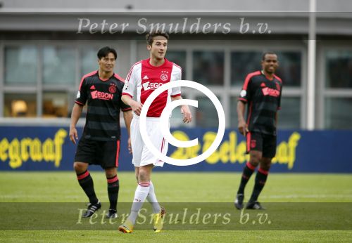 Amsterdam 3 juli 2013
Sjaak Swart 75 jaar . Hij viert dat met een wedstrijd met oud ajax spelers in het Olympisch stadion. Justin Swart
Peter Smulders bv