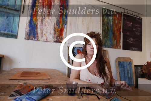 ibiza 16 juli 2013
Kees ter Brugge in haar atelier waar ze schildert en kleit.
Peter Smulders bv