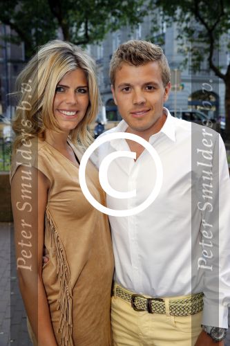 Amsterdam 8 juli 2013
Premiere Internship in little Buddha. Jaap Reesema met Kim Kotter
Peter Smulders bv