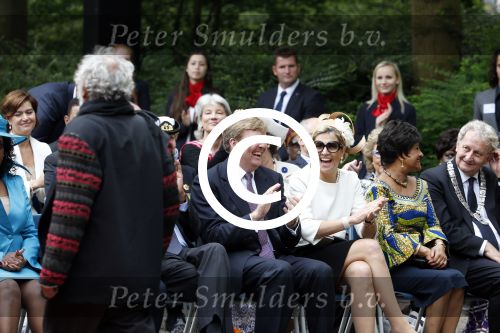 Amsterdam 1 juli 2013
Koning Willem Alexander en Koningin Maxima bij herdenking 150 jaar geleden slavernij in het oosterpark.
Peter Smulders bv