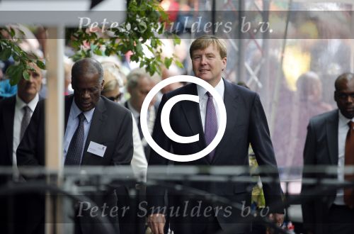 Amsterdam 1 juli 2013
Koning Willem Alexander en Koningin Maxima bij herdenking 150 jaar geleden slavernij in het oosterpark.
Peter Smulders bv