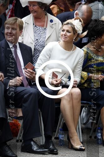 Amsterdam 1 juli 2013
Koning Willem Alexander en Koningin Maxima bij herdenking 150 jaar geleden slavernij in het oosterpark.
Peter Smulders bv