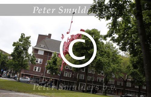 Amsterdam 10 juni 2013
Diverse kunst op de apollolaan.
Peter Smulders bv