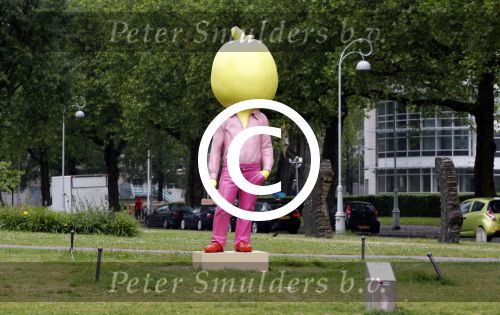 Amsterdam 10 juni 2013
Diverse kunst op de apollolaan.
Peter Smulders bv