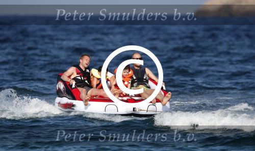 ibiza 11 juli 2013
Lange Frans met zijn vrouw Danielle en kinderen op vakantie op ibiza.
Peter Smulders bv