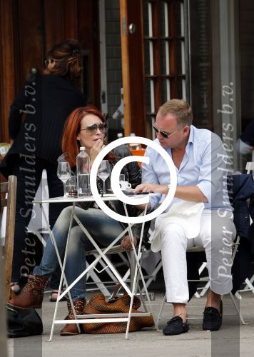 Amsterdam 2 juli 2013
Leontine Borsato op terras met haar manager Mike Dobbinga.
Peter Smulders bv