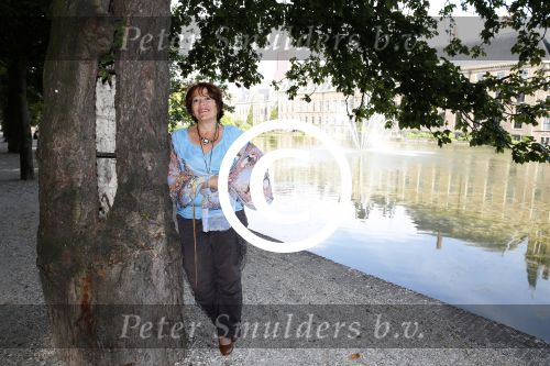 Den Haag 23 juli 2013
Liesbeth v Dijk meer dan 20 kg afgevallen met new fysic.
Peter Smulders bv