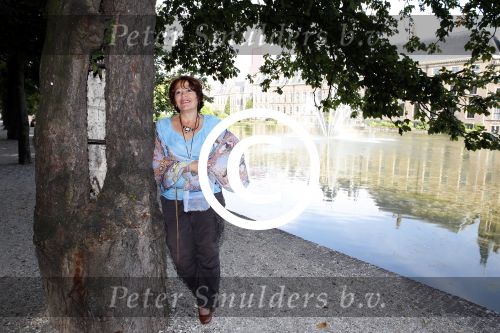 Den Haag 23 juli 2013
Liesbeth v Dijk meer dan 20 kg afgevallen met new fysic.
Peter Smulders bv
