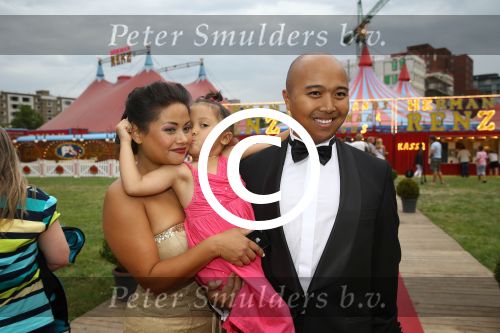 Amsterdam, 5 Augustus 2013
Premiere Circus Herman Renz
Linda Wagemakers met man en dochter
Foto Peter Smulders BV