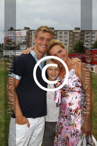Amsterdam, 5 Augustus 2013
Premiere Circus Herman Renz
Mariska v Kolck met haar kinderen
Foto Peter Smulders BV