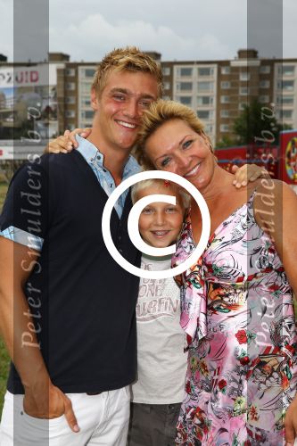 Amsterdam, 5 Augustus 2013
Premiere Circus Herman Renz
Mariska v Kolck met haar kinderen
Foto Peter Smulders BV
